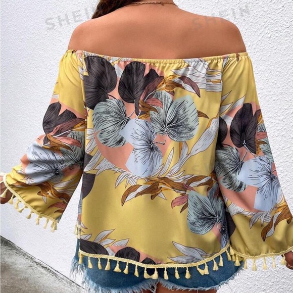 Women’s plus tropical print off shoulder, tassel trim shirt - Picture 4 of 5